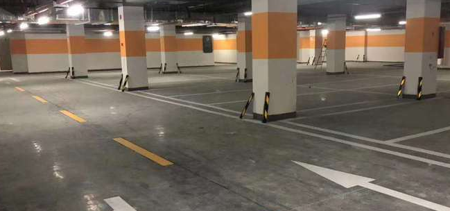 南京停車場(chǎng)劃線一般用什么材料畫線？