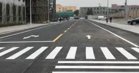 化工企業(yè)廠(chǎng)區(qū)道路劃線(xiàn)要求？